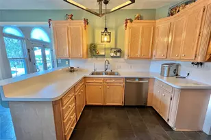 150 Cornelia Ln, Angleton, TX 77515 - Photo 17