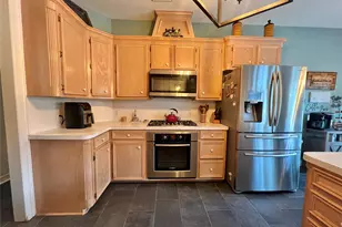 150 Cornelia Ln, Angleton, TX 77515 - Photo 19