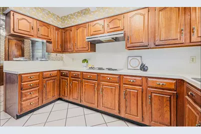 15014 Hollydale Drive, Houston, TX 77062 - Photo 9