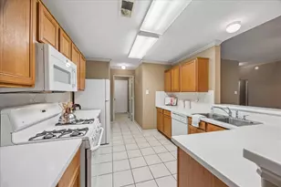 5396 Morgans Landing Ln, Alvin, TX 77511 - Photo 5