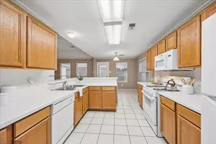 5396 Morgans Landing Ln, Alvin, TX 77511 - Photo 7