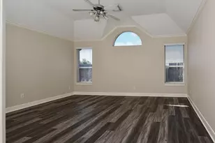 6327 Spring Creek Oaks Dr, Spring, TX 77379 - Photo 11