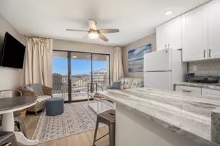 6102 Seawall Blvd, Galveston, TX 77551 - Photo 3