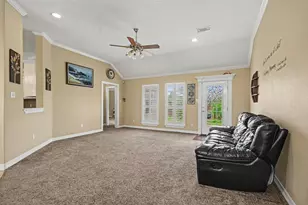 147 Eagle Nest Ct, Richwood, TX 77566 - Photo 7