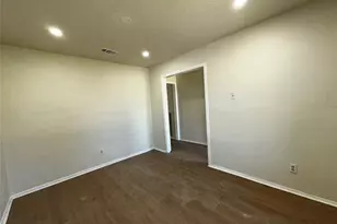 12815 Segrest Dr, Houston, TX 77047 - Photo 3