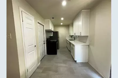 12815 Segrest Drive, Houston, TX 77047 - Photo 7