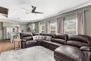 2201 Maple Ave, Liberty, TX 77575 - Photo 19