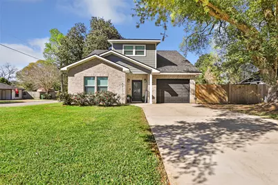 2201 Maple Avenue, Liberty, TX 77575 - Photo 1