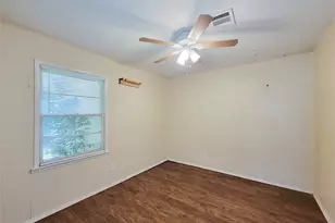2005 Lenz St, La Marque, TX 77568 - Photo 13