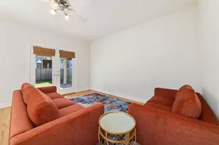 826 E 40th St, Houston, TX 77022 - Photo 7