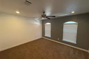 3710 Sherwood Ln, Houston, TX 77092 - Photo 11