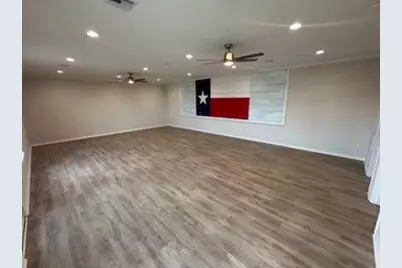 1013 Highway 87, Crystal Beach, TX 77650 - Photo 25