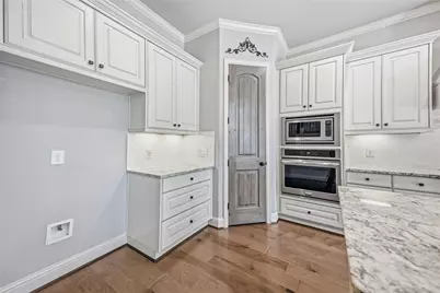 1628 Longwood Glen Lane, Friendswood, TX 77546 - Photo 9