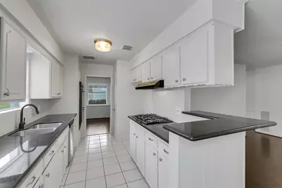 25403 Glen Loch Drive, Spring, TX 77380 - Photo 11