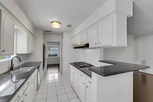 25403 Glen Loch Dr, Spring, TX 77380 - Photo 11