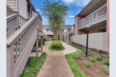 2829 Timmons Lane #204, Houston, TX 77027 - Photo 3