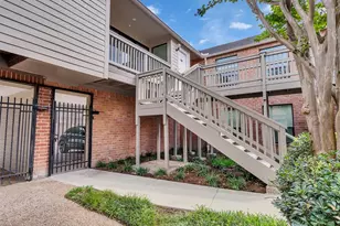 2829 Timmons Ln, Houston, TX 77027 - Photo 3