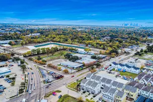 303 Marcella St, Houston, TX 77091 - Photo 3