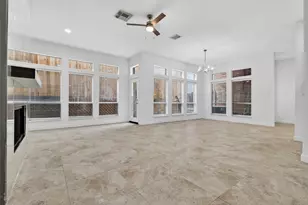 4720 Post Oak Timber Dr, Houston, TX 77056 - Photo 9