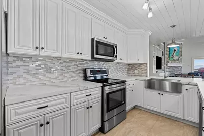 8111 Broadway Street #4, Galveston, TX 77554 - Photo 17