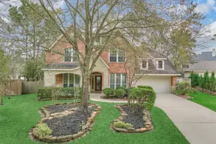 7 Vincent Ct, The Woodlands, TX 77382 - Photo 1