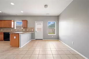 12723 Gable Wind Mill Ln, Houston, TX 77044 - Photo 9