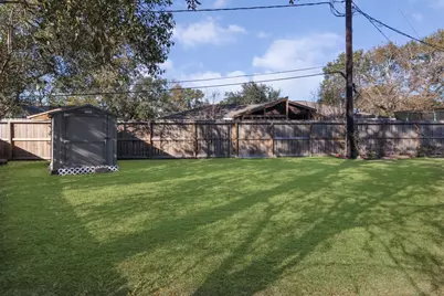 11010 Cedarhurst Drive, Houston, TX 77096 - Photo 21