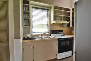 9091 Providence St, Chappell Hill, TX 77426 - Photo 9