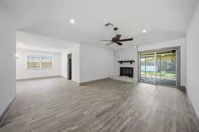 10431 Long River Drive, Sugar Land, TX 77498 - Photo 13