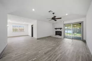 10431 Long River Dr, Sugar Land, TX 77498 - Photo 13