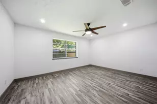 10431 Long River Dr, Sugar Land, TX 77498 - Photo 25