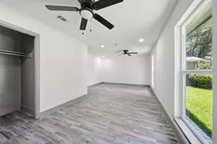10431 Long River Dr, Sugar Land, TX 77498 - Photo 23