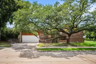 4903 Heatherglen Dr, Houston, TX 77096 - Photo 39