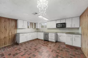 850 Co Rd 2145, Cleveland, TX 77327 - Photo 9