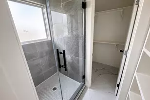 7938 Angus St, Houston, TX 77028 - Photo 17
