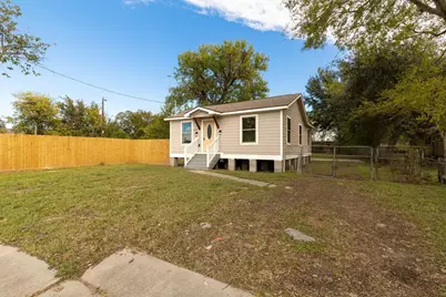 5210 Pickfair Street, Houston, TX 77026 - Photo 1