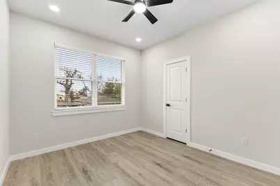 1316 Williams Street #B, Brenham, TX 77833 - Photo 13