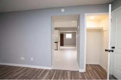 5821 Sunforest Dr, Houston, TX 77092 - Photo 11