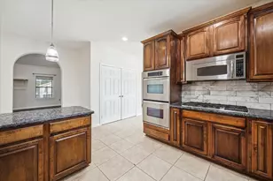 216 Rue Orleans St, Baytown, TX 77520 - Photo 13