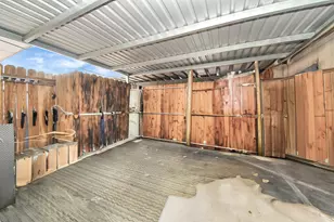 7728 Challie Ln, Houston, TX 77088 - Photo 25