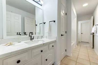 13607 Starlight Harbour Court, Houston, TX 77077 - Photo 33