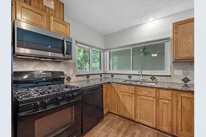 18718 Jodywood Drive, Atascocita, TX 77346 - Photo 11