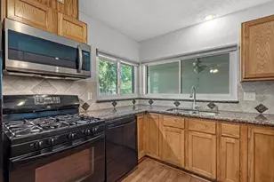 18718 Jodywood Dr, Atascocita, TX 77346 - Photo 11