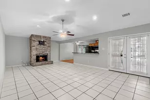 18718 Jodywood Dr, Atascocita, TX 77346 - Photo 5