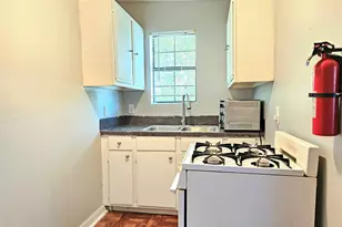 5008 Ave S, Galveston, TX 77551 - Photo 5