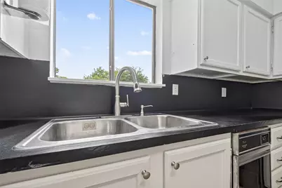 2664 Bering Drive #2664, Houston, TX 77057 - Photo 9