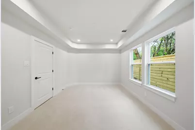 328 Janisch #D, Houston, TX 77018 - Photo 9