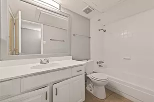 10202 Forum Park Dr, Houston, TX 77036 - Photo 13