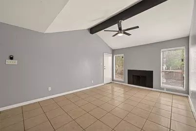 10202 Forum Park Dr #14, Houston, TX 77036 - Photo 5