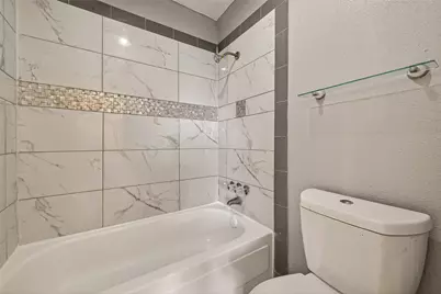 10202 Forum Park Dr #14, Houston, TX 77036 - Photo 7